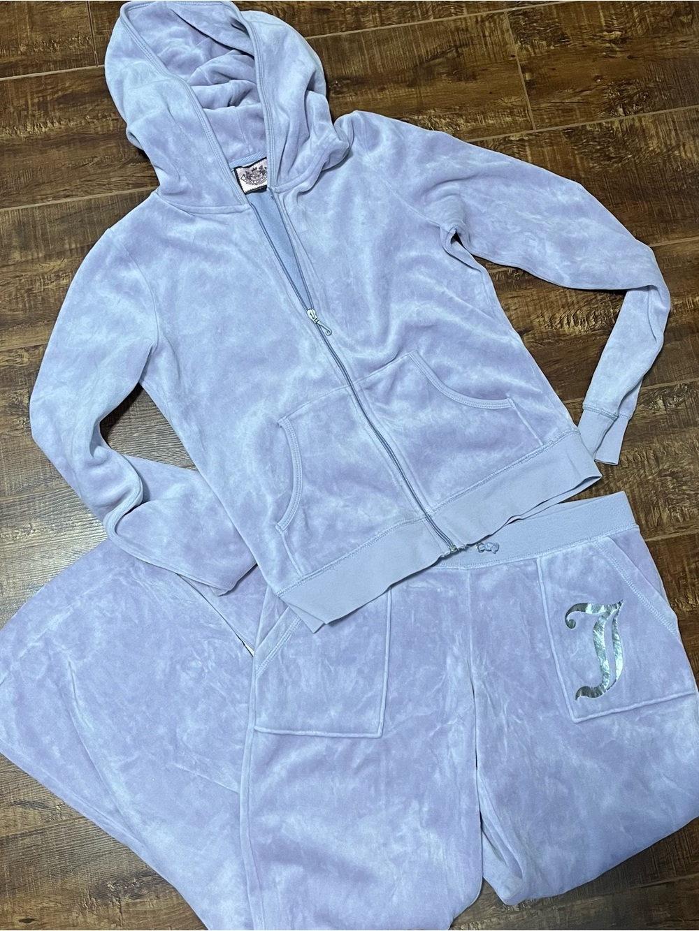 All you need is love and Juicy Couture vintage lavender velour tracksuit